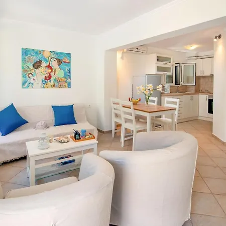 Doras House דירה *