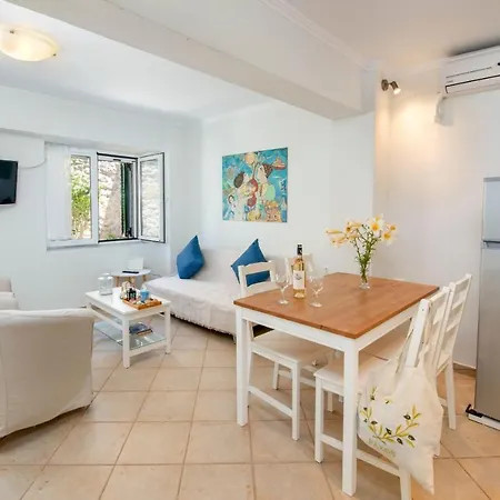 Doras House Apartment Gaios