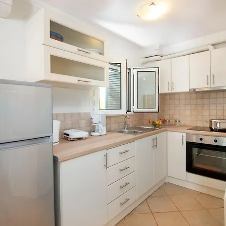 Doras House Apartmán Gaios
